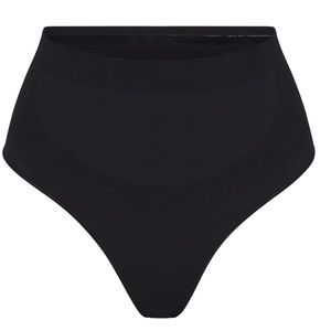 High waisted Skim : Seamless Sculpt thong